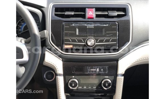 Ra Imported Toyota Rush funfun Ọkọ̀ in Import - Dubai ni Ashanti Ra Imported Toyota Rush funfun Ọkọ̀ in Import - Dubai ni Ashanti