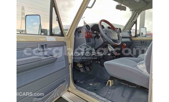 Sayi Imported Toyota Land Cruiser M Mota in Import - Dubai a Ashanti Sayi Imported Toyota Land Cruiser M Mota in Import - Dubai a Ashanti