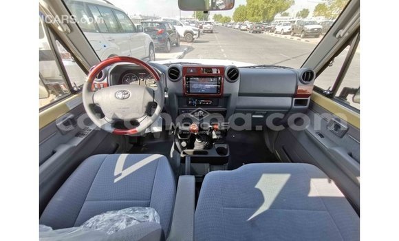Sayi Imported Toyota Land Cruiser M Mota in Import - Dubai a Ashanti Sayi Imported Toyota Land Cruiser M Mota in Import - Dubai a Ashanti