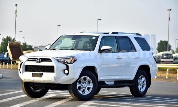 Buy Used Toyota 4Runner White Car in Import - Dubai in Ashanti Buy Used Toyota 4Runner White Car in Import - Dubai in Ashanti