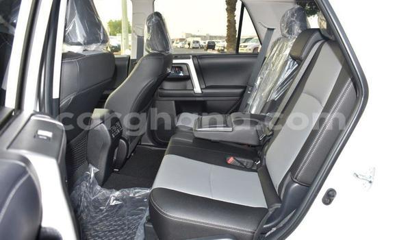 Ra Tuntun Toyota 4Runner funfun Ọkọ̀ in Import - Dubai ni Ashanti Ra Tuntun Toyota 4Runner funfun Ọkọ̀ in Import - Dubai ni Ashanti