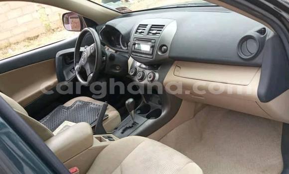 Ra Àlòkù Toyota RAV4 Alawọ ewe Ọkọ̀ in Accra ni Greater Accra Ra Àlòkù Toyota RAV4 Alawọ ewe Ọkọ̀ in Accra ni Greater Accra