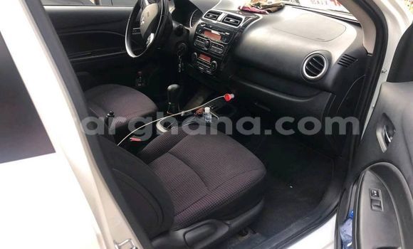 Ra Àlòkù Mitsubishi Mirage funfun Ọkọ̀ in Accra ni Greater Accra Ra Àlòkù Mitsubishi Mirage funfun Ọkọ̀ in Accra ni Greater Accra