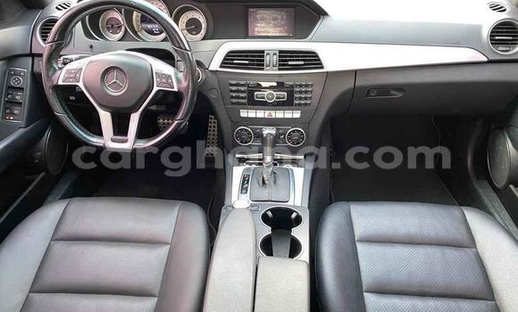 Buy Used Mercedes‒Benz C–Class White Car in Accra in Greater Accra Buy Used Mercedes‒Benz C–Class White Car in Accra in Greater Accra