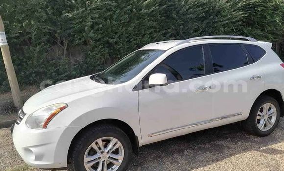Buy Used Nissan Rogue White Car in Accra in Greater Accra Buy Used Nissan Rogue White Car in Accra in Greater Accra