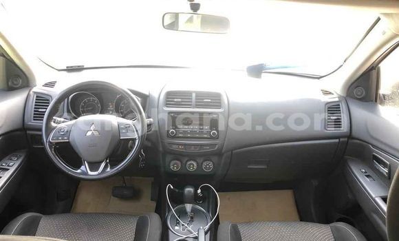 Buy Used Mitsubishi Outlander White Car in Accra in Greater Accra Buy Used Mitsubishi Outlander White Car in Accra in Greater Accra