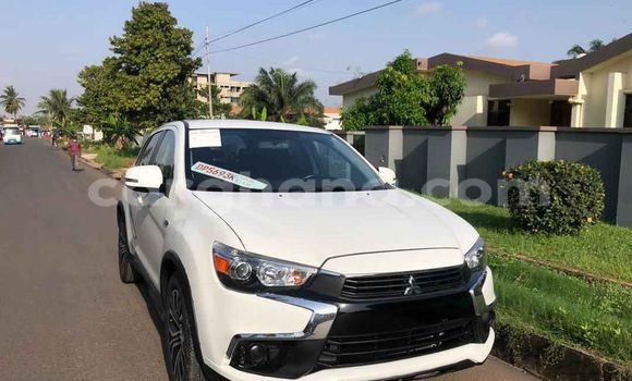 Buy Used Mitsubishi Outlander White Car in Accra in Greater Accra Buy Used Mitsubishi Outlander White Car in Accra in Greater Accra