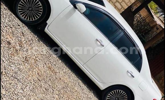 Ra Àlòkù Toyota Corolla funfun Ọkọ̀ in Accra ni Greater Accra Ra Àlòkù Toyota Corolla funfun Ọkọ̀ in Accra ni Greater Accra