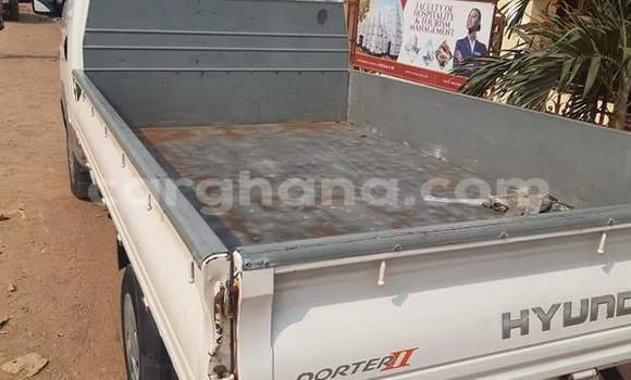 Buy Used Hyundai Pony White Car in Sekondi in Western Buy Used Hyundai Pony White Car in Sekondi in Western