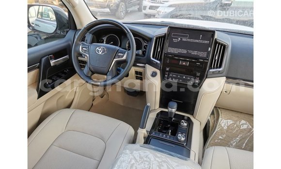 Ra Imported Toyota Land Cruiser funfun Ọkọ̀ in Import - Dubai ni Ashanti Ra Imported Toyota Land Cruiser funfun Ọkọ̀ in Import - Dubai ni Ashanti