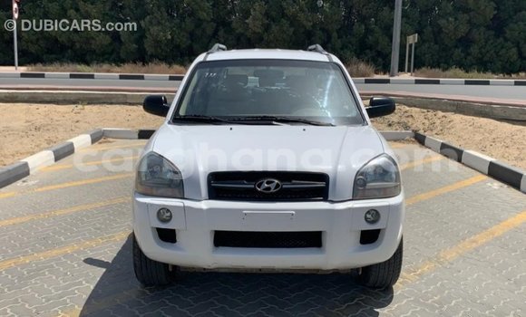 Ra Imported Hyundai Tucson funfun Ọkọ̀ in Import - Dubai ni Ashanti Ra Imported Hyundai Tucson funfun Ọkọ̀ in Import - Dubai ni Ashanti
