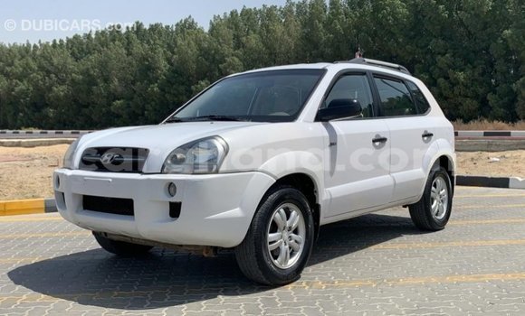 Ra Imported Hyundai Tucson funfun Ọkọ̀ in Import - Dubai ni Ashanti Ra Imported Hyundai Tucson funfun Ọkọ̀ in Import - Dubai ni Ashanti