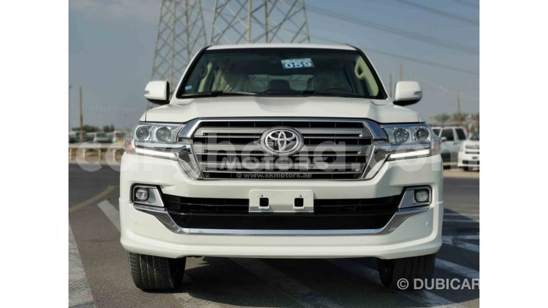 Big with watermark toyota land cruiser ashanti import dubai 20055