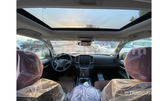Ra Imported Toyota Land Cruiser funfun Ọkọ̀ in Import - Dubai ni Ashanti Ra Imported Toyota Land Cruiser funfun Ọkọ̀ in Import - Dubai ni Ashanti