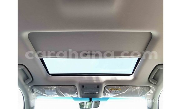 Sayi Imported Toyota Land Cruiser White Mota in Import - Dubai a Ashanti Sayi Imported Toyota Land Cruiser White Mota in Import - Dubai a Ashanti