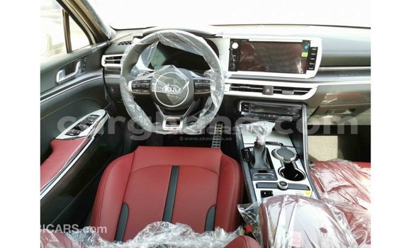 Sayi Imported Kia K5 White Mota in Import - Dubai a Ashanti Sayi Imported Kia K5 White Mota in Import - Dubai a Ashanti