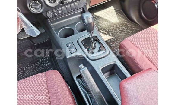 Ra Imported Toyota Hilux funfun Ọkọ̀ in Import - Dubai ni Ashanti Ra Imported Toyota Hilux funfun Ọkọ̀ in Import - Dubai ni Ashanti