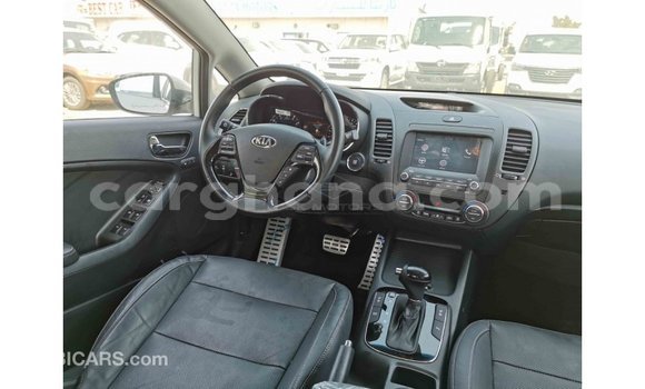 Sayi Imported Kia Cerato White Mota in Import - Dubai a Ashanti Sayi Imported Kia Cerato White Mota in Import - Dubai a Ashanti