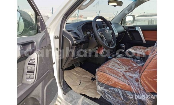 Sayi Imported Toyota Prado White Mota in Import - Dubai a Ashanti Sayi Imported Toyota Prado White Mota in Import - Dubai a Ashanti