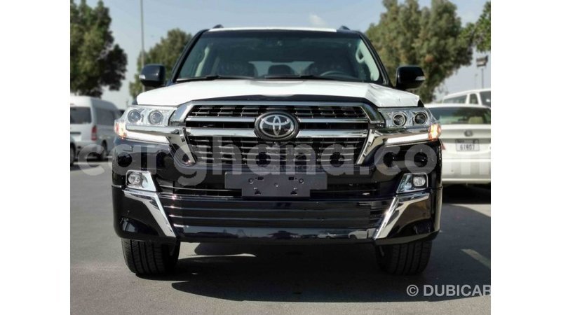 Big with watermark toyota land cruiser ashanti import dubai 20202