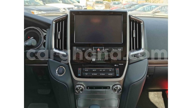 Big with watermark toyota land cruiser ashanti import dubai 20202