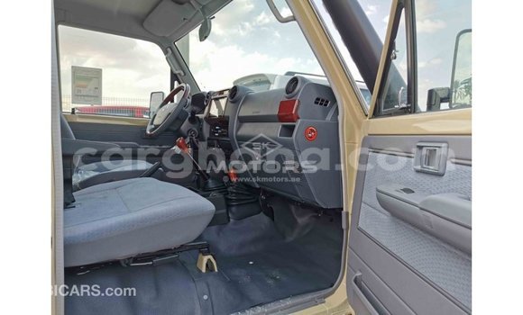 Sayi Imported Toyota Land Cruiser M Mota in Import - Dubai a Ashanti Sayi Imported Toyota Land Cruiser M Mota in Import - Dubai a Ashanti