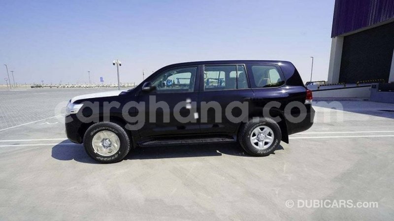 Big with watermark toyota land cruiser ashanti import dubai 20231