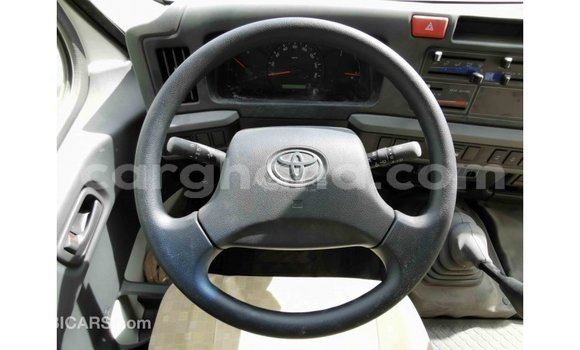 Buy Import Toyota Coaster White Car in Import - Dubai in Ashanti Buy Import Toyota Coaster White Car in Import - Dubai in Ashanti