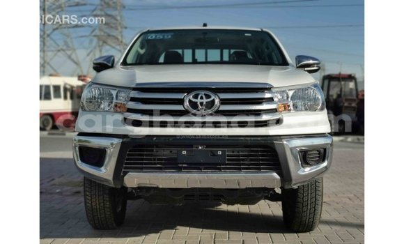 Ra Imported Toyota Hilux funfun Ọkọ̀ in Import - Dubai ni Ashanti Ra Imported Toyota Hilux funfun Ọkọ̀ in Import - Dubai ni Ashanti