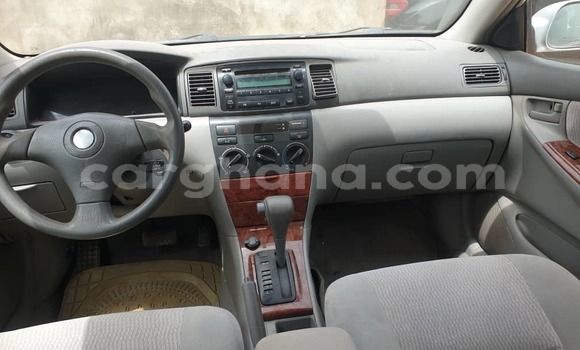 Sayi Na hannu Toyota Corolla Azurfa Mota in Sekondi a Yamma Sayi Na hannu Toyota Corolla Azurfa Mota in Sekondi a Yamma