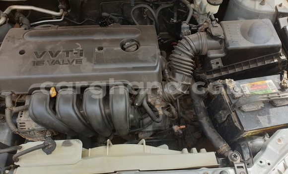 Sayi Na hannu Toyota Corolla Azurfa Mota in Sekondi a Yamma Sayi Na hannu Toyota Corolla Azurfa Mota in Sekondi a Yamma