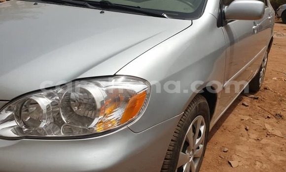 Sayi Na hannu Toyota Corolla Azurfa Mota in Sekondi a Yamma Sayi Na hannu Toyota Corolla Azurfa Mota in Sekondi a Yamma