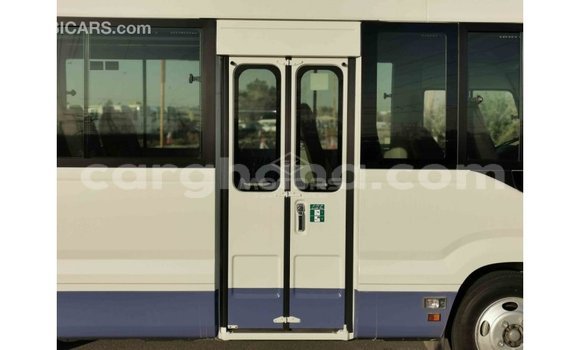 Sayi Imported Toyota Coaster White Mota in Import - Dubai a Ashanti Sayi Imported Toyota Coaster White Mota in Import - Dubai a Ashanti