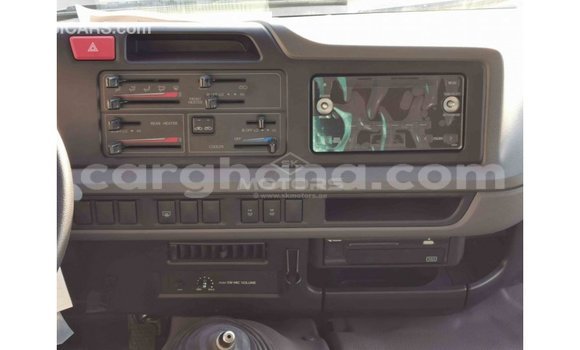 Sayi Imported Toyota Coaster White Mota in Import - Dubai a Ashanti Sayi Imported Toyota Coaster White Mota in Import - Dubai a Ashanti