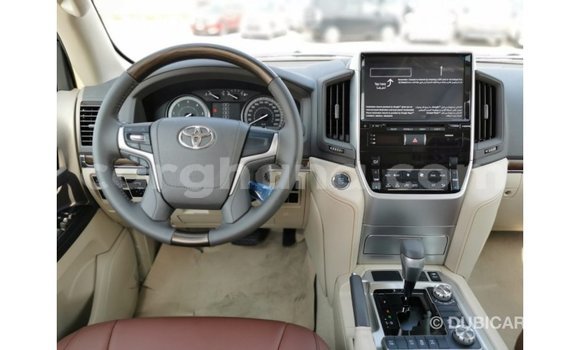 Buy Import Toyota Land Cruiser White Car in Import - Dubai in Ashanti Buy Import Toyota Land Cruiser White Car in Import - Dubai in Ashanti