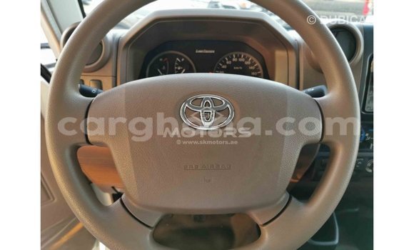 Ra Imported Toyota Land Cruiser funfun Ọkọ̀ in Import - Dubai ni Ashanti Ra Imported Toyota Land Cruiser funfun Ọkọ̀ in Import - Dubai ni Ashanti