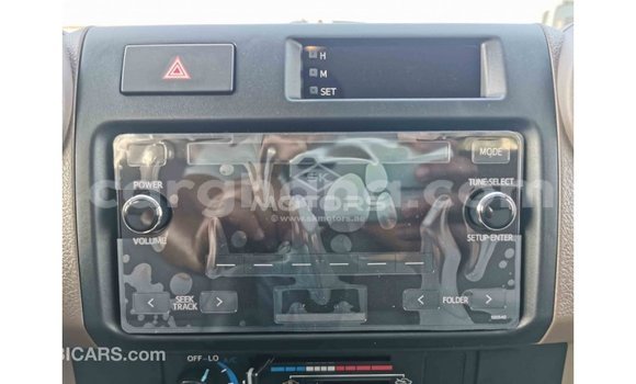 Buy Import Toyota Land Cruiser White Car in Import - Dubai in Ashanti Buy Import Toyota Land Cruiser White Car in Import - Dubai in Ashanti