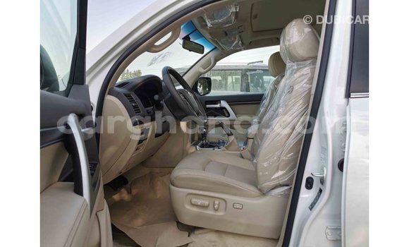 Ra Imported Toyota Land Cruiser funfun Ọkọ̀ in Import - Dubai ni Ashanti Ra Imported Toyota Land Cruiser funfun Ọkọ̀ in Import - Dubai ni Ashanti
