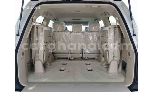Ra Imported Toyota Land Cruiser funfun Ọkọ̀ in Import - Dubai ni Ashanti Ra Imported Toyota Land Cruiser funfun Ọkọ̀ in Import - Dubai ni Ashanti