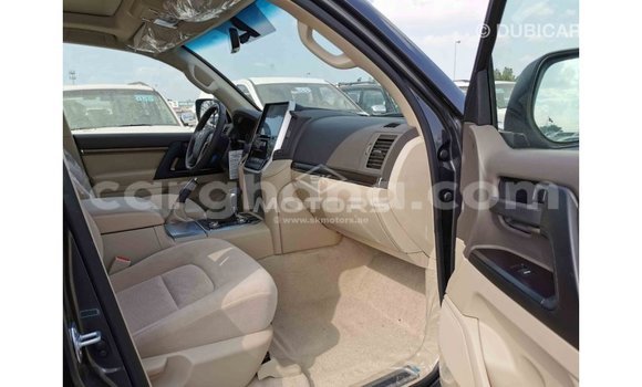 Sayi Imported Toyota Land Cruiser Sauran Mota in Import - Dubai a Ashanti Sayi Imported Toyota Land Cruiser Sauran Mota in Import - Dubai a Ashanti