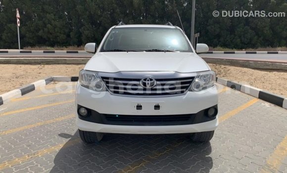 Buy Import Toyota Fortuner White Car in Import - Dubai in Ashanti Buy Import Toyota Fortuner White Car in Import - Dubai in Ashanti