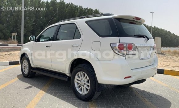 Buy Import Toyota Fortuner White Car in Import - Dubai in Ashanti Buy Import Toyota Fortuner White Car in Import - Dubai in Ashanti