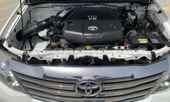 Buy Import Toyota Fortuner White Car in Import - Dubai in Ashanti Buy Import Toyota Fortuner White Car in Import - Dubai in Ashanti