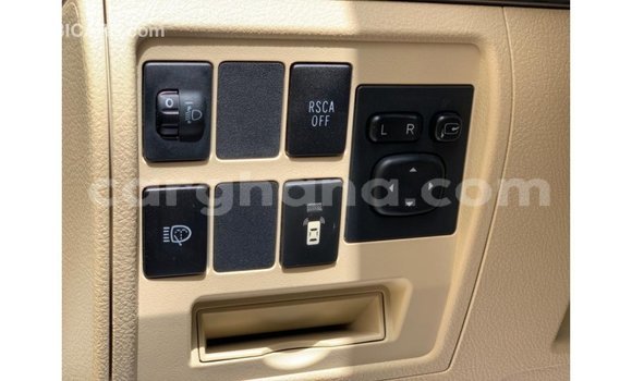 Sayi Imported Toyota Land Cruiser White Mota in Import - Dubai a Ashanti Sayi Imported Toyota Land Cruiser White Mota in Import - Dubai a Ashanti