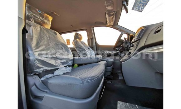 Sayi Imported Hyundai Accent White Mota in Import - Dubai a Ashanti Sayi Imported Hyundai Accent White Mota in Import - Dubai a Ashanti