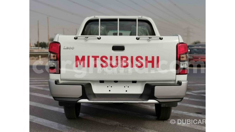 Big with watermark mitsubishi l200 ashanti import dubai 20331