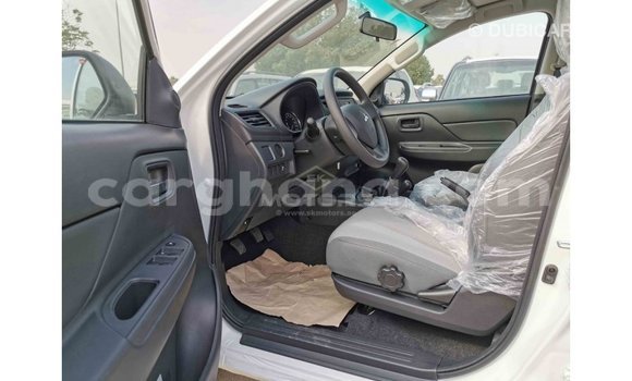 Sayi Imported Mitsubishi L200 White Mota in Import - Dubai a Ashanti Sayi Imported Mitsubishi L200 White Mota in Import - Dubai a Ashanti
