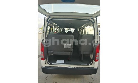 Sayi Imported Toyota Hiace White Mota in Import - Dubai a Ashanti Sayi Imported Toyota Hiace White Mota in Import - Dubai a Ashanti