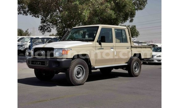 Buy Import Toyota Land Cruiser Beige Car in Import - Dubai in Ashanti Buy Import Toyota Land Cruiser Beige Car in Import - Dubai in Ashanti