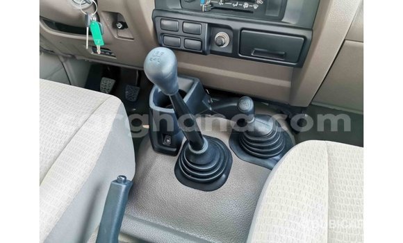 Buy Import Toyota Land Cruiser Beige Car in Import - Dubai in Ashanti Buy Import Toyota Land Cruiser Beige Car in Import - Dubai in Ashanti